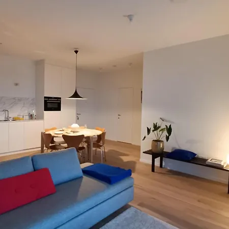 Park Tower Sea View With Pool And Gym Apartment