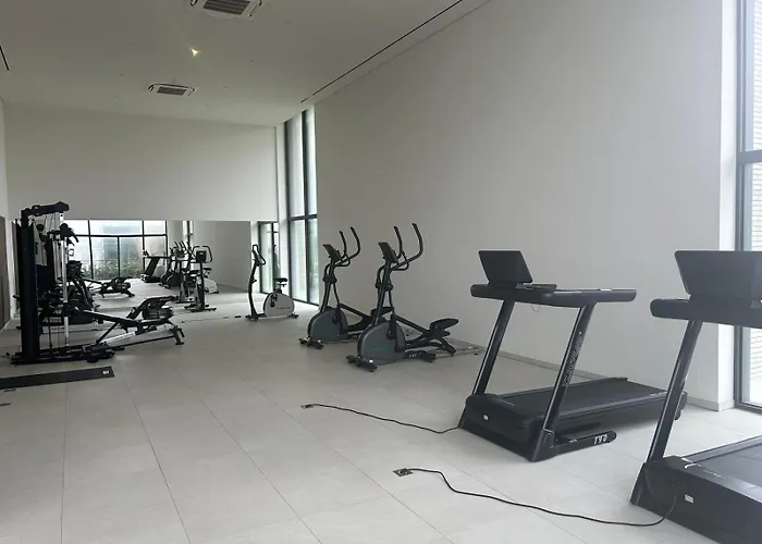 Park Tower Sea View With Pool And Gym 公寓 *