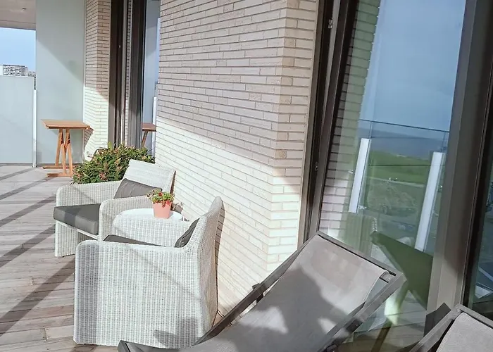 Park Tower Sea View With Pool And Gym Ostend