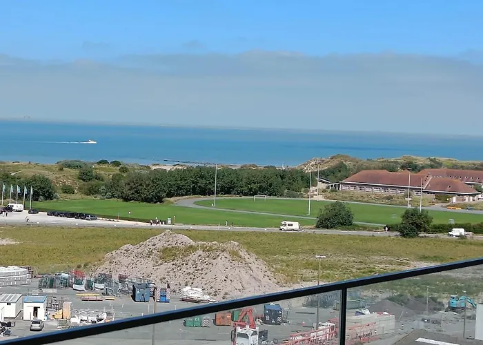 Apartment Park Tower Sea View With Pool And Gym