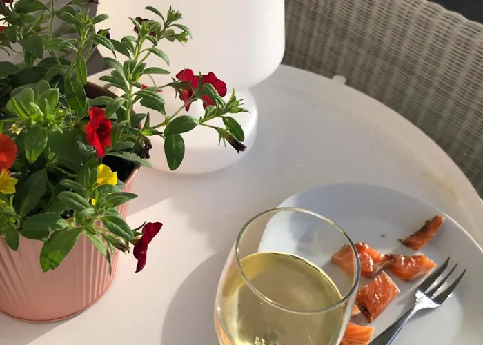 Apartment Park Tower Sea View With Pool And Gym